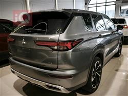 میتسوبیشی ئاوتلاندەر